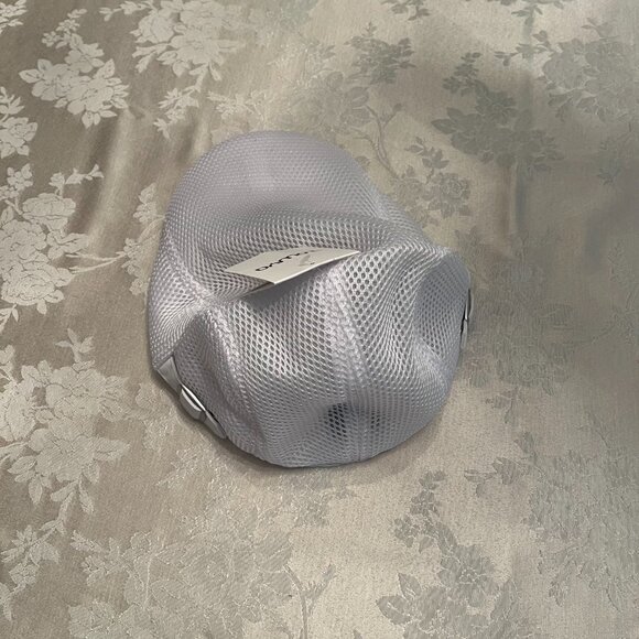 NWT Unisex Mesh Cabbie Hat - Picture 2 of 3